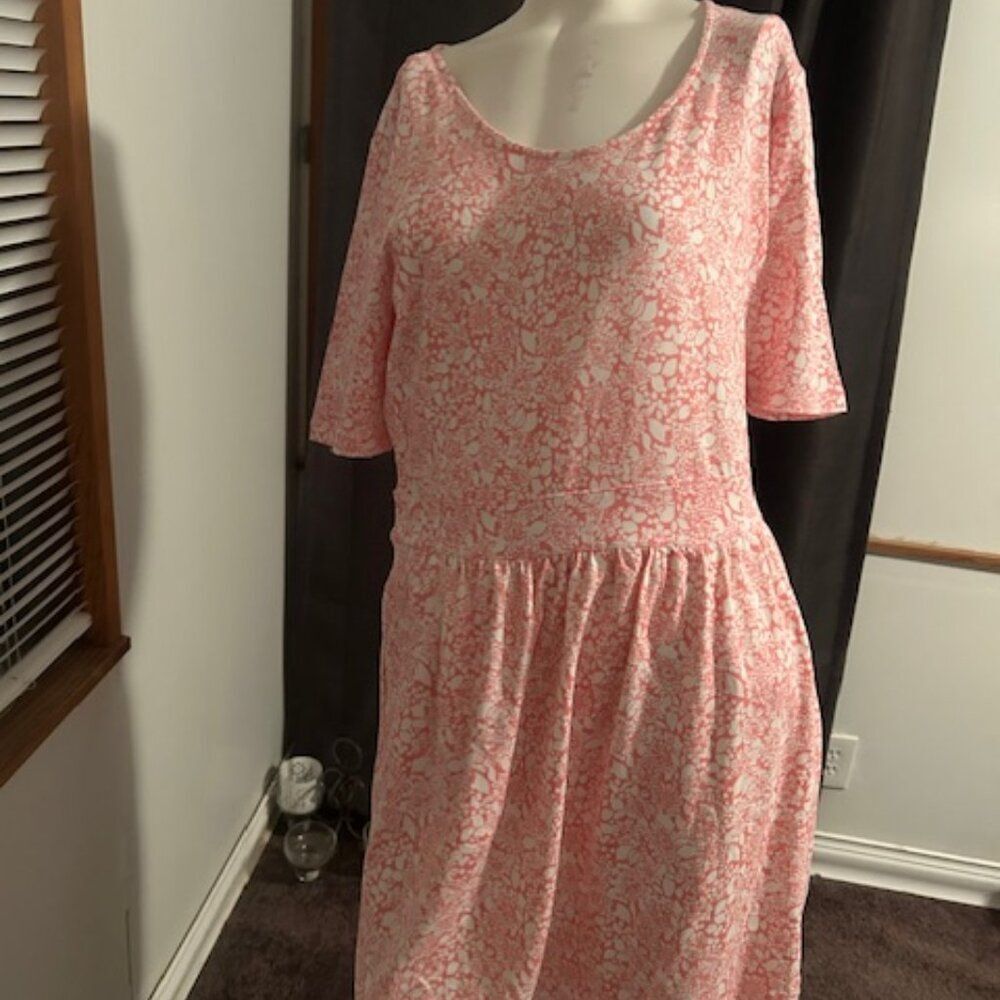 Lands' End Peach/White Floral short sleeves dress, size M/P